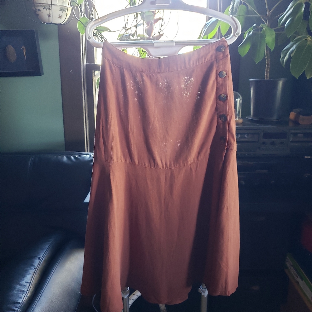 Free People size 4 fit and flare side slit with side buttons skirt